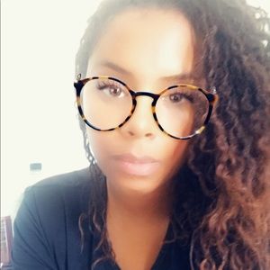 Meet your Posher, Renee